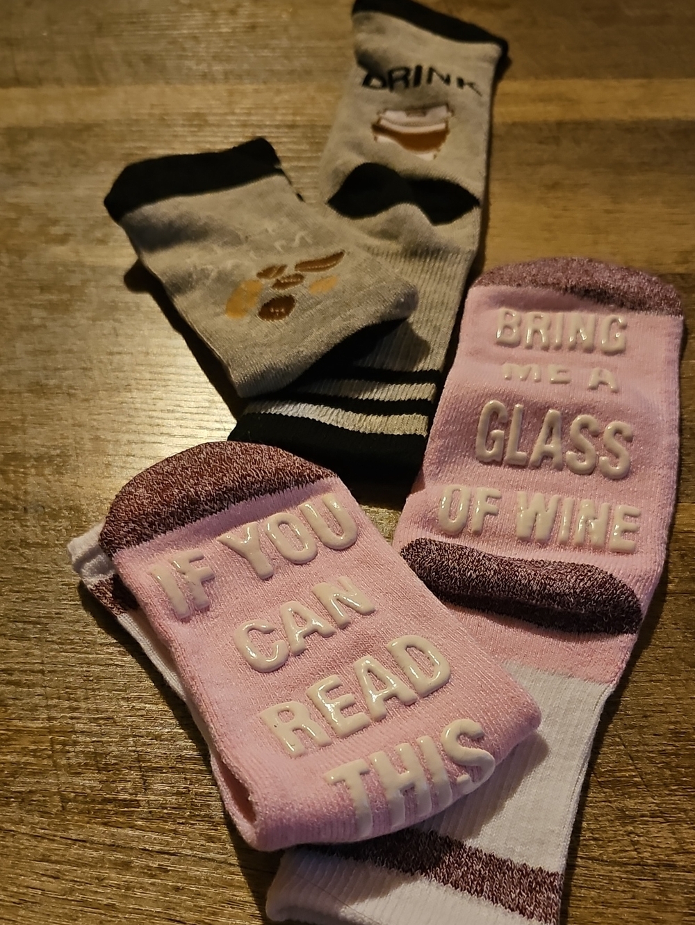 Women's Pink Novelty 'If You Can Read This' Gripper Socks